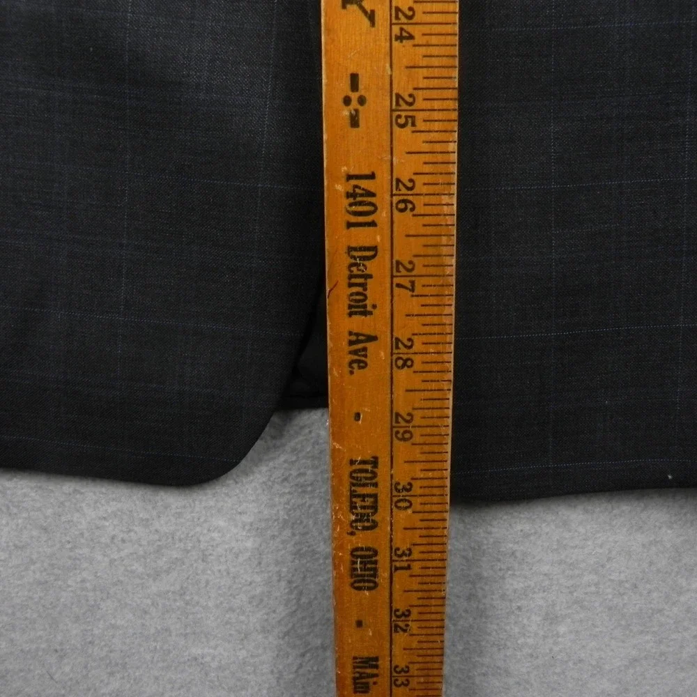 Tommy Hilfiger Suit Jacket Mens 38R TH Flex Wool Blend Plaid Blazer Gray